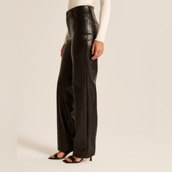 Curve Love Vegan Leather 90s Relaxed Pant - Picture 5 of 7